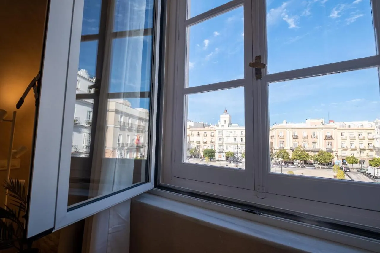Inncadizcasa Apolo 0*,  Spanyolország